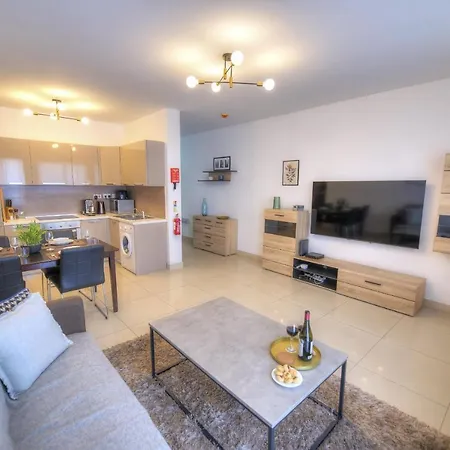 Centrally Located And Tastefully Furnished One Bedroom Apartment Ckni1-1 Gzira المظهر الخارجي الصورة