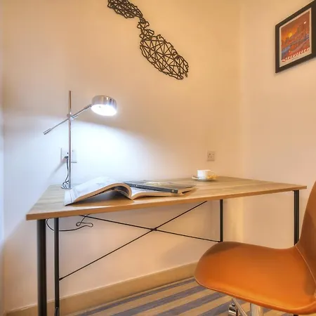 Centrally Located And Tastefully Furnished One Bedroom Apartment Ckni1-1 Gzira المظهر الخارجي الصورة