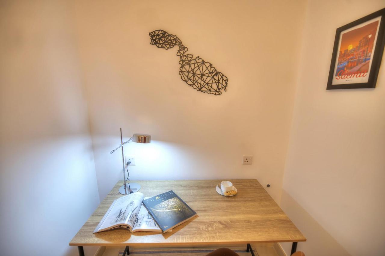 Centrally Located And Tastefully Furnished One Bedroom Ckni1-1 Apartment