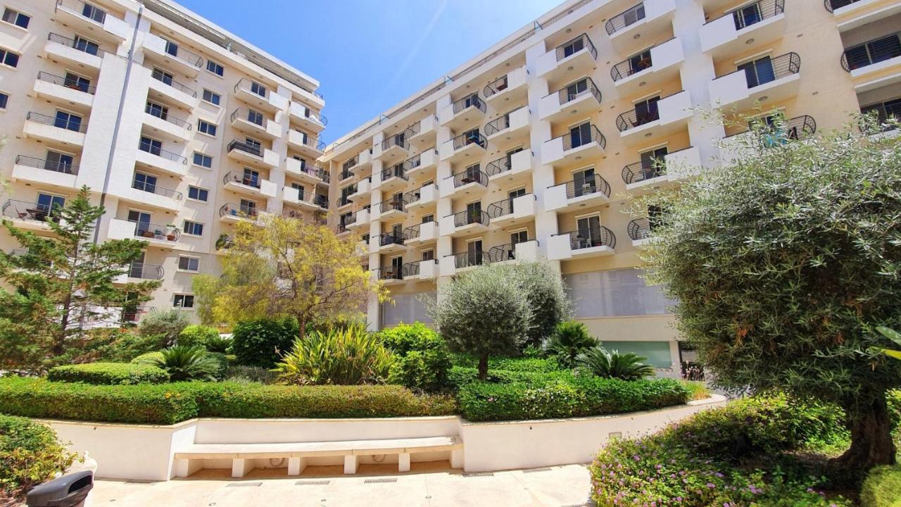 Apartment Centrally Located And Tastefully Furnished One Bedroom Ckni1-1 Gzira
